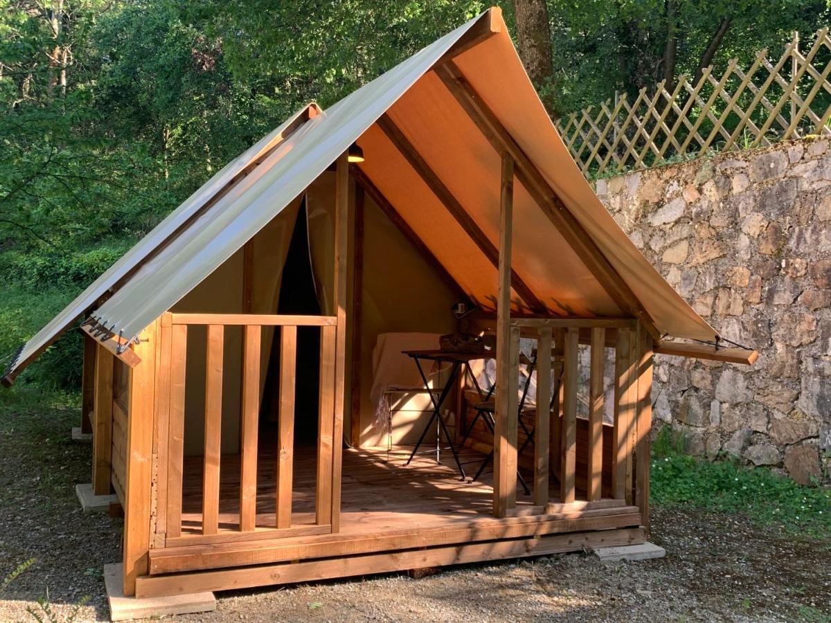 Camping Calme Et Nature Iserand Vion  Exterior foto
